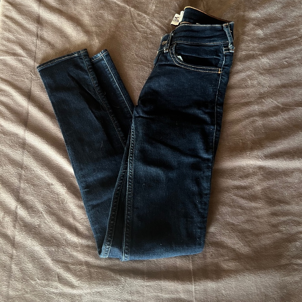 Hollister SoCal Stretch Dark Wash Skinny Jeans